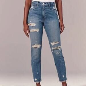 Abercrombie & Fitch Curve Love High-Rise Mom Jeans Size 26/2 Regular